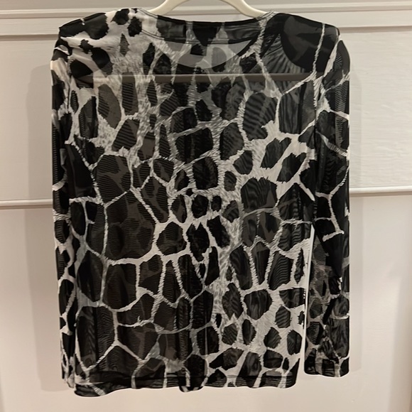 Peck & Peck Open Sheer Top - Size Medium - Picture 7 of 8